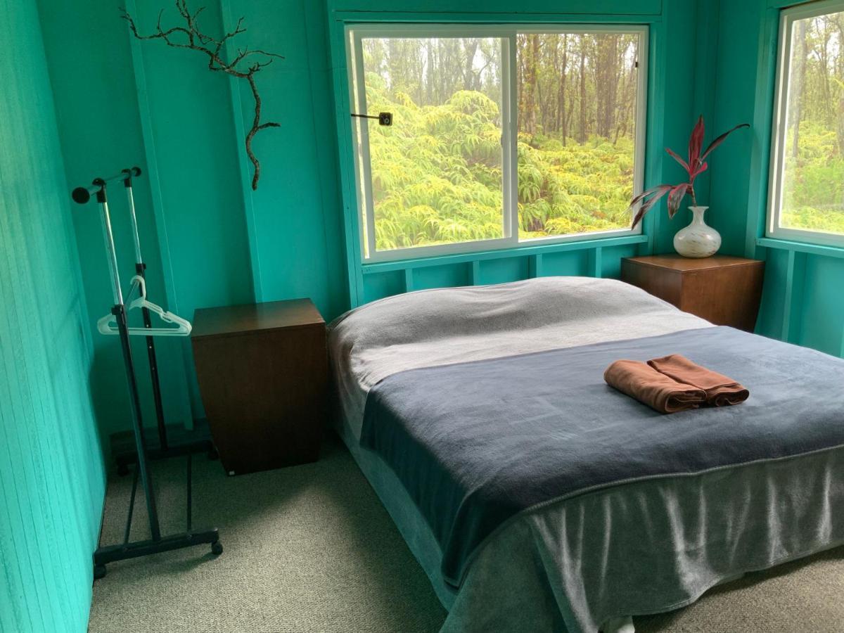Simple Rustic Studio Deluxe Bed In Tropical Fruits Garden Hotell Mountain View Exteriör bild