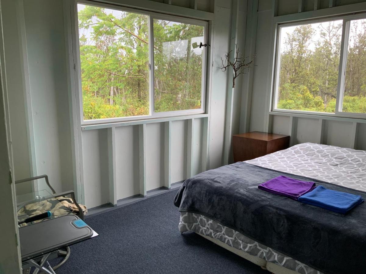 Simple Rustic Studio Deluxe Bed In Tropical Fruits Garden Hotell Mountain View Exteriör bild