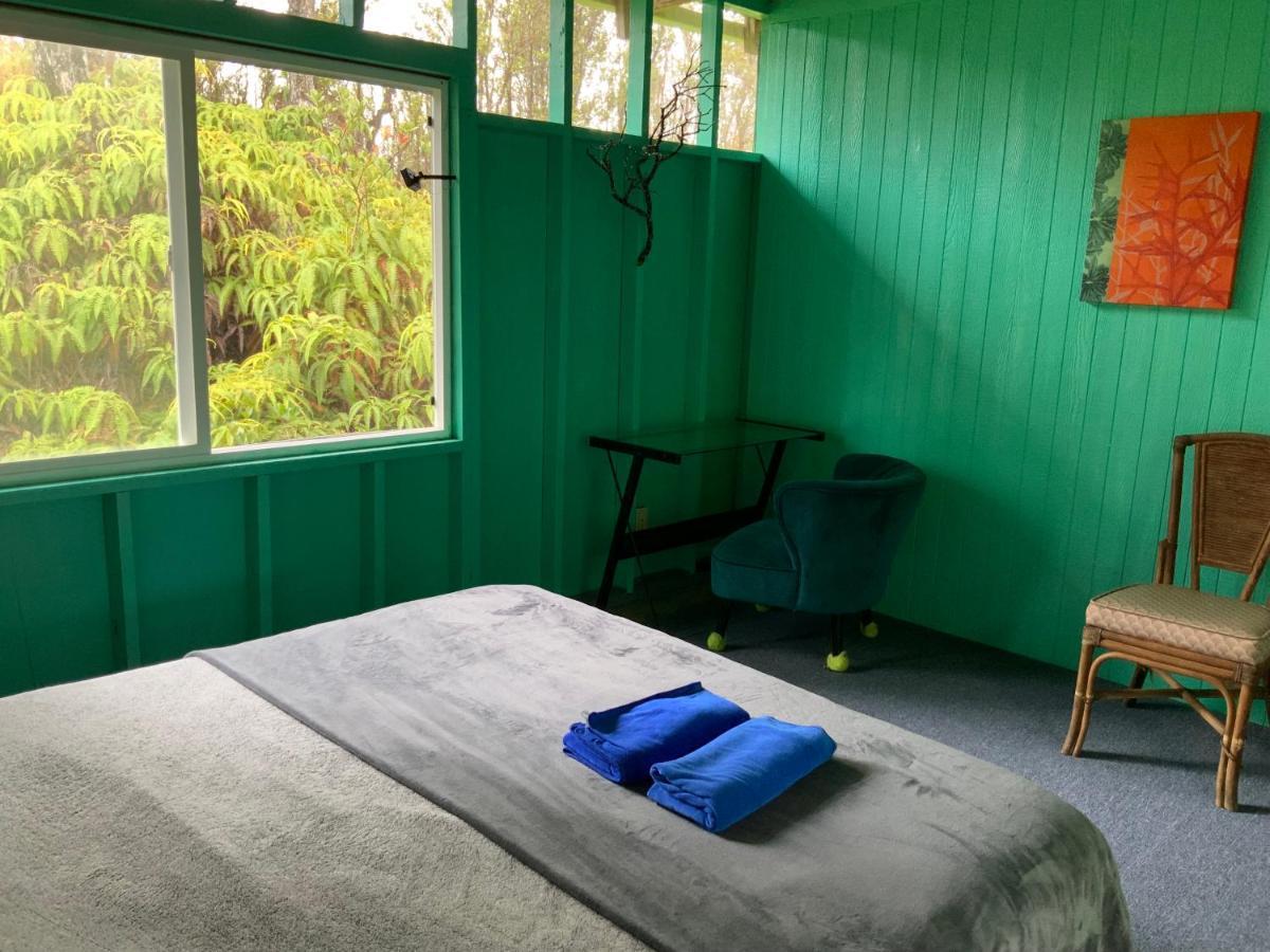 Simple Rustic Studio Deluxe Bed In Tropical Fruits Garden Hotell Mountain View Exteriör bild